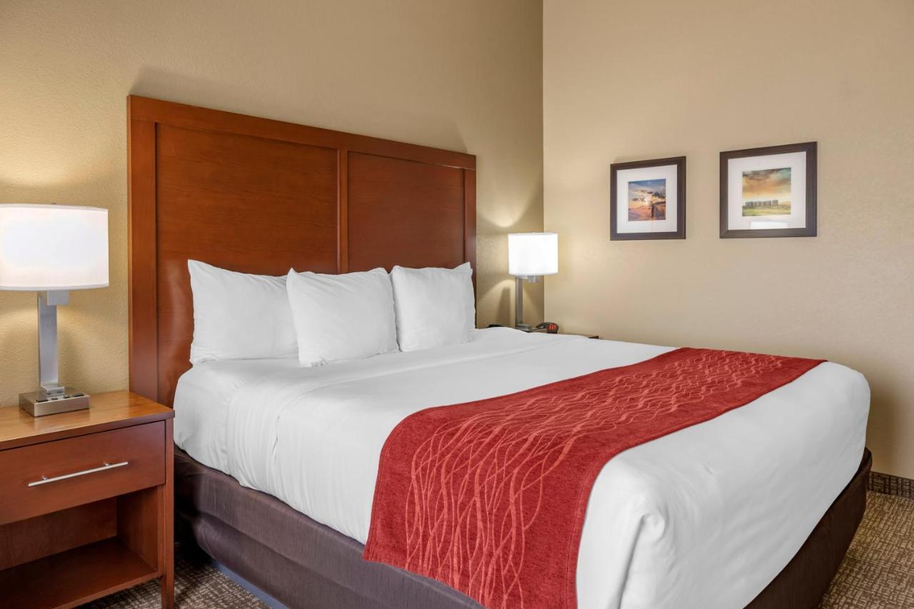 Comfort Inn & Suites Augusta Extérieur photo