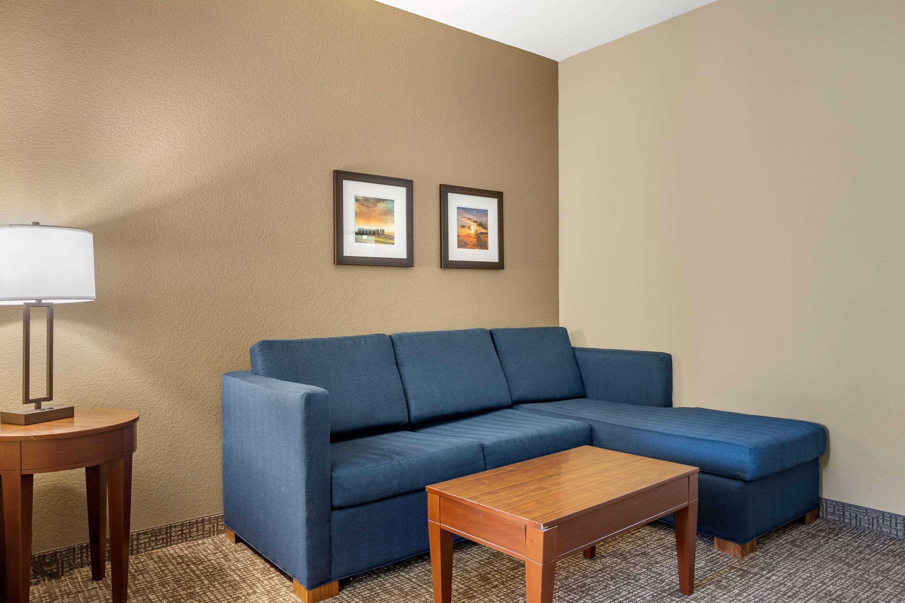 Comfort Inn & Suites Augusta Extérieur photo