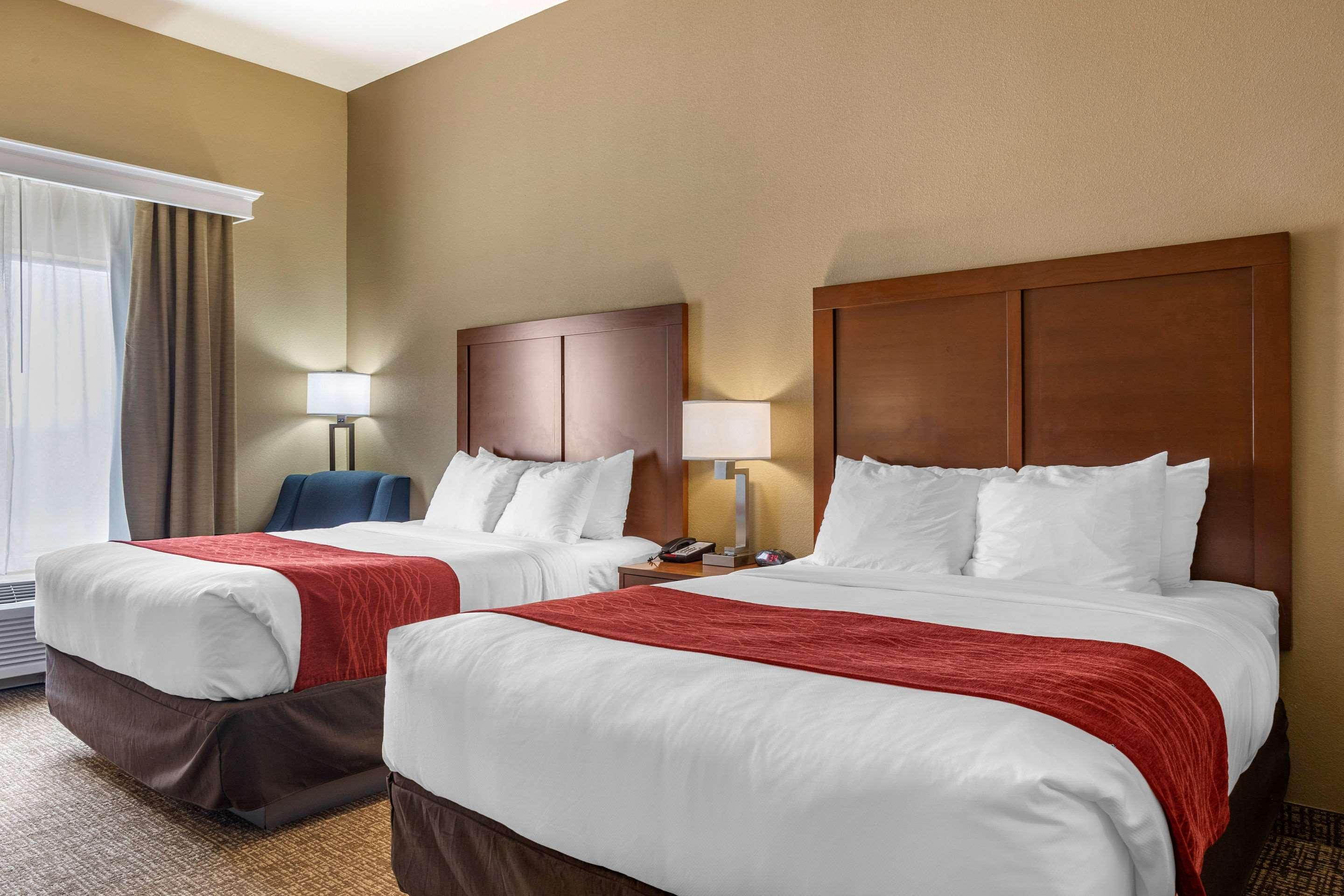 Comfort Inn & Suites Augusta Extérieur photo