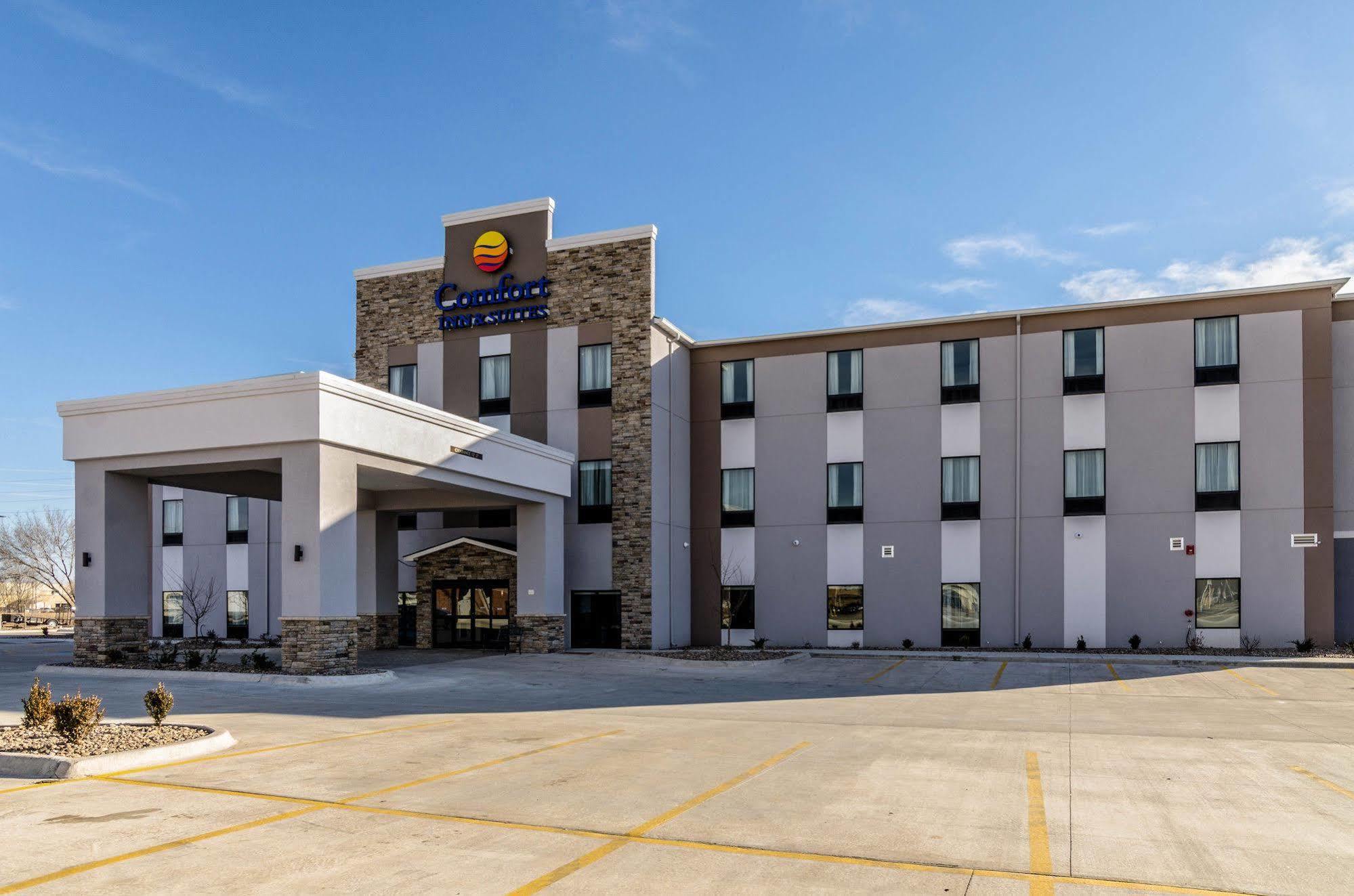 Comfort Inn & Suites Augusta Extérieur photo