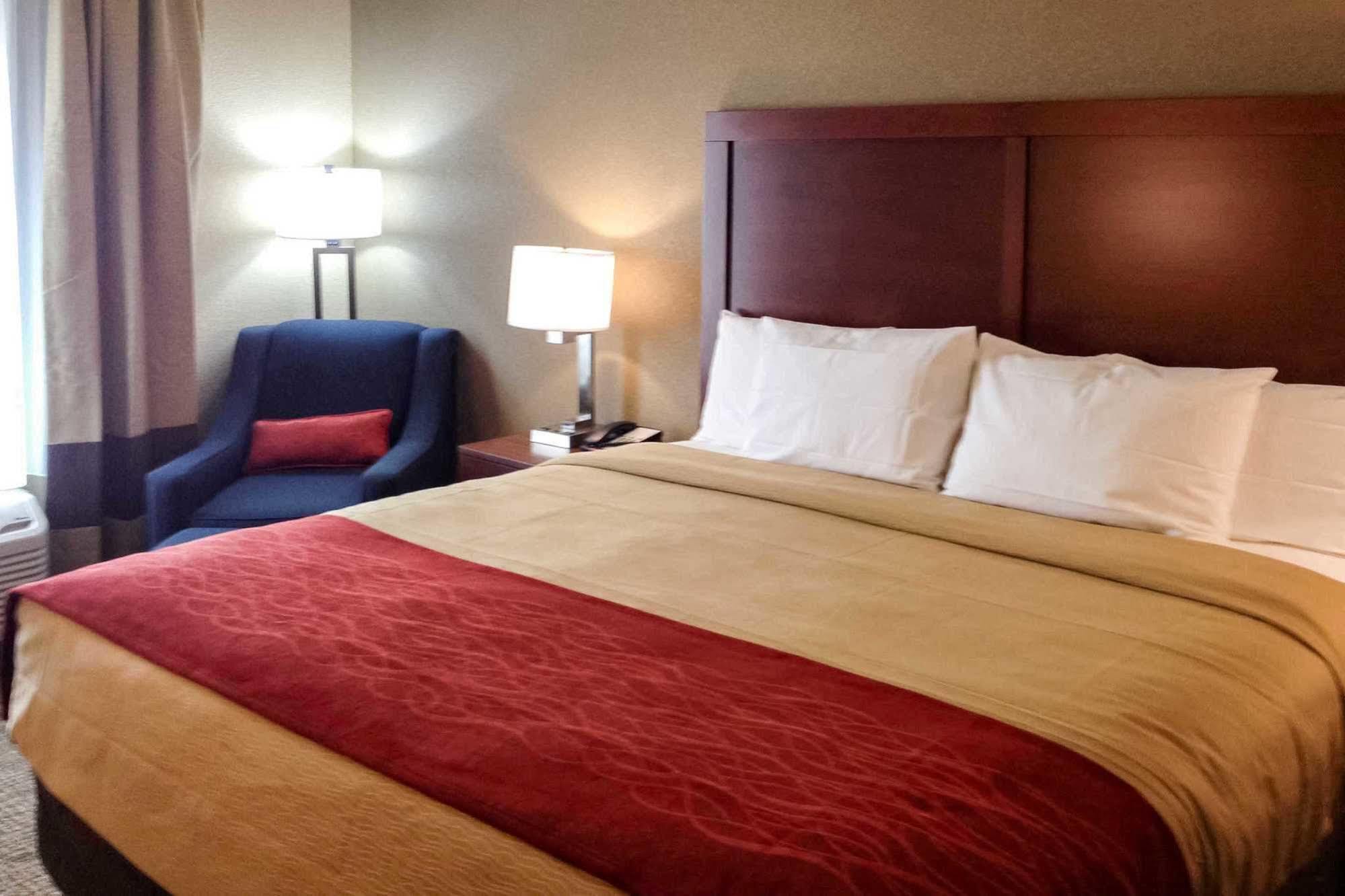 Comfort Inn & Suites Augusta Extérieur photo